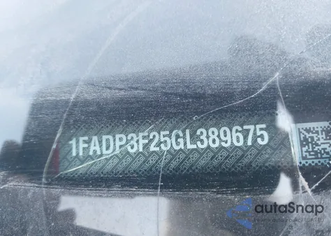 2016 Ford Focus Se z USA, uszkodzony, nr VIN 1FADP3F25GL389675